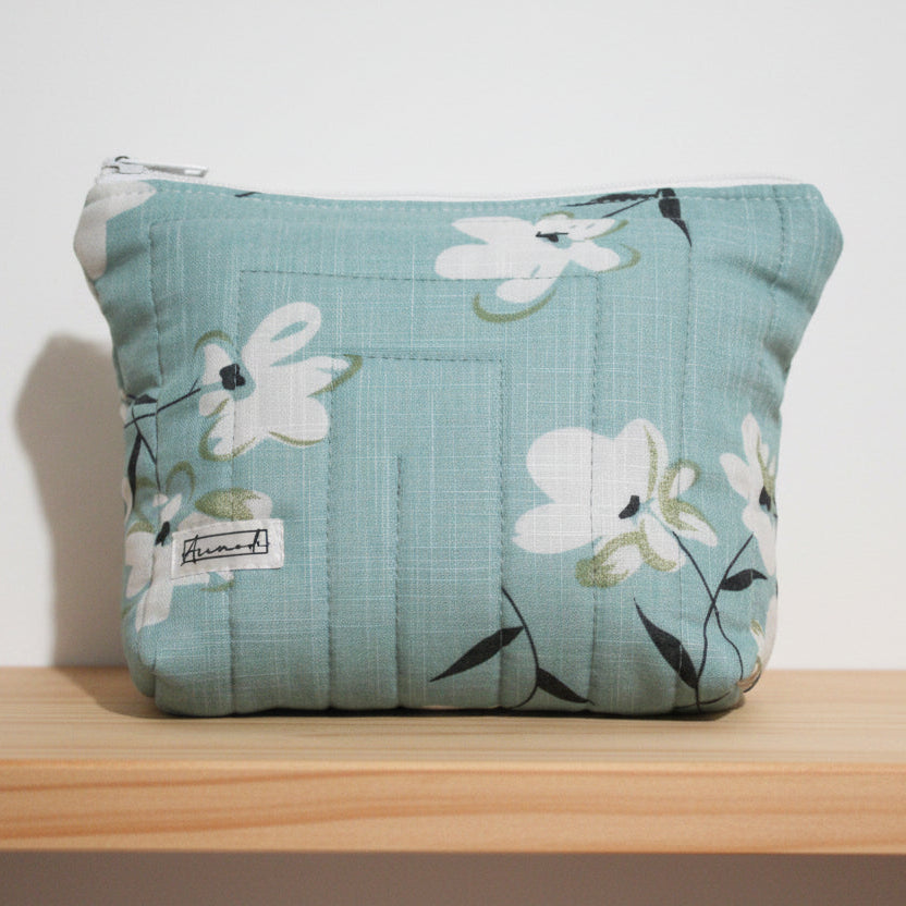 Quilted Handheld Pouch