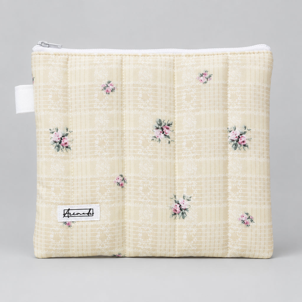 Pouches / Wallets